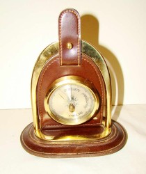 Барометр в коже (D963)