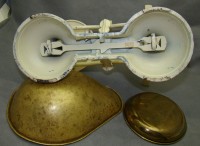 Весы с гирями старинные английские (N113)
