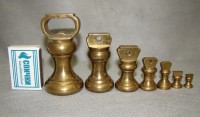 Весы с гирями старинные английские (N113)