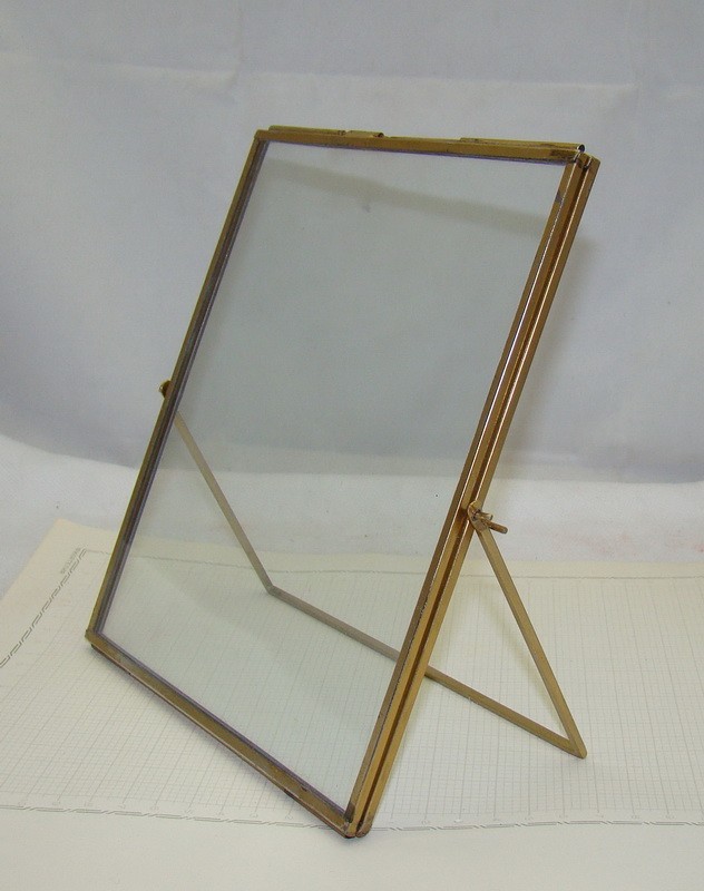 Рамка для фотографии настольная винтажная (M436)