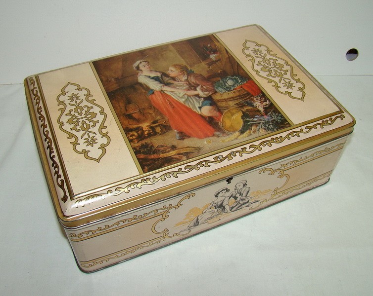 Коробка шкатулка жестяная с репродукцией (T919)