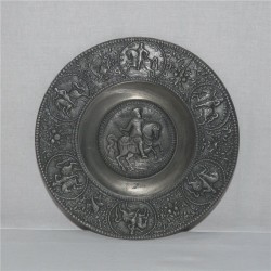 Тарелка на стену с литьем (K621)