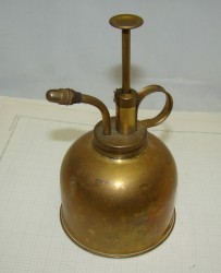Опрыскиватель винтажный (N205)