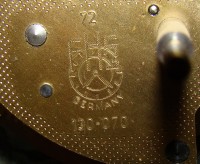 V527M.JPG