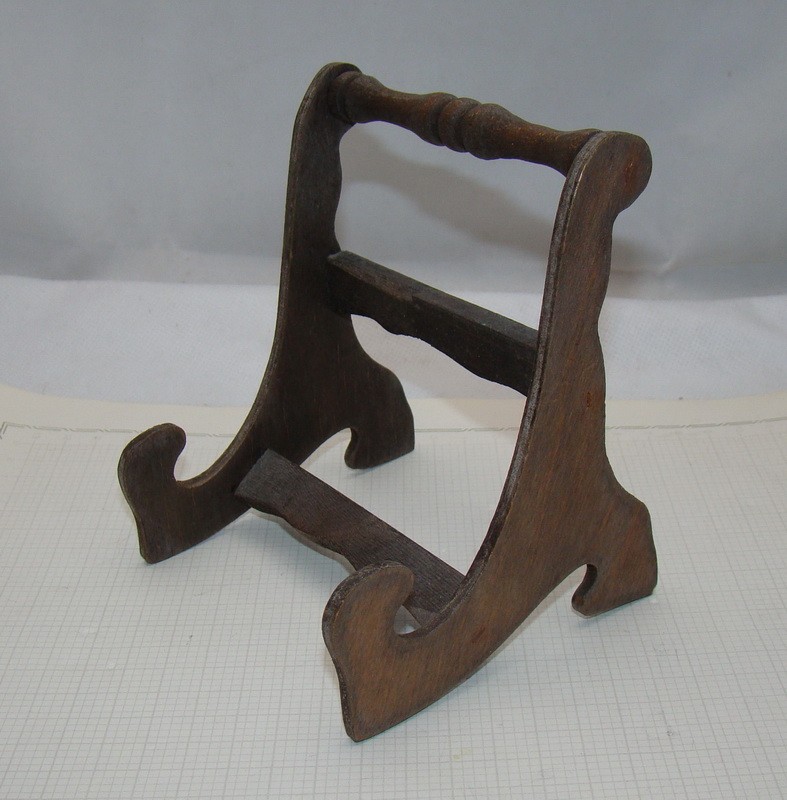 Подставка винтажная под тарелку или маленькую картину (M535)