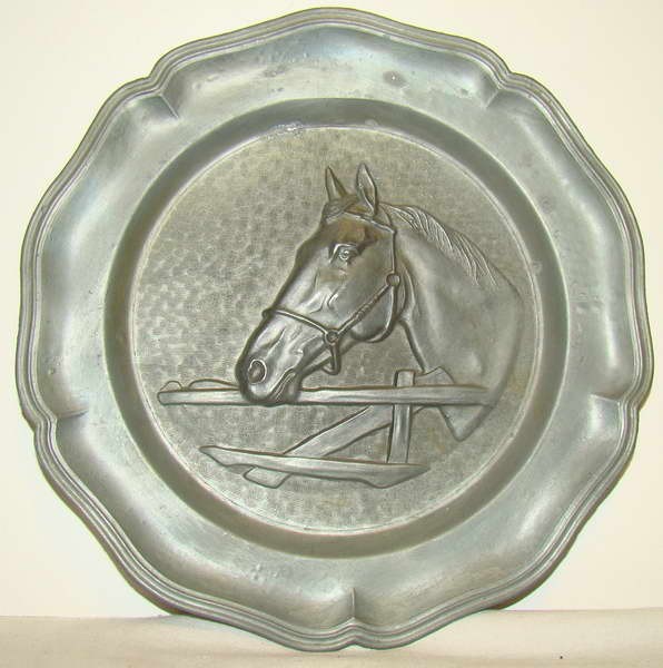 Тарелка настенная "Лошадь" (F469)