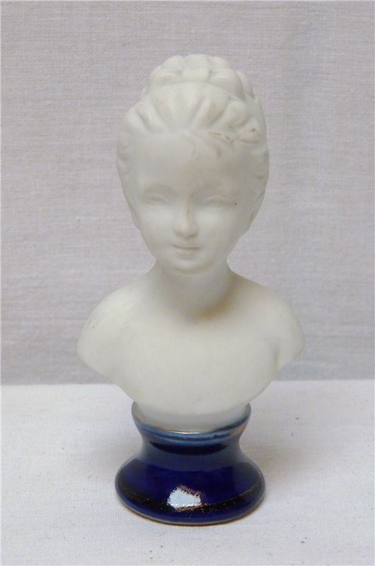 Фигурка бюст (S689)