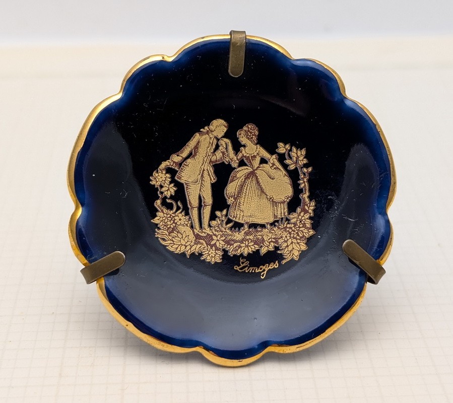 Limoges миниатюра тарелочка Галантная сцена Фрагонара  (B020)