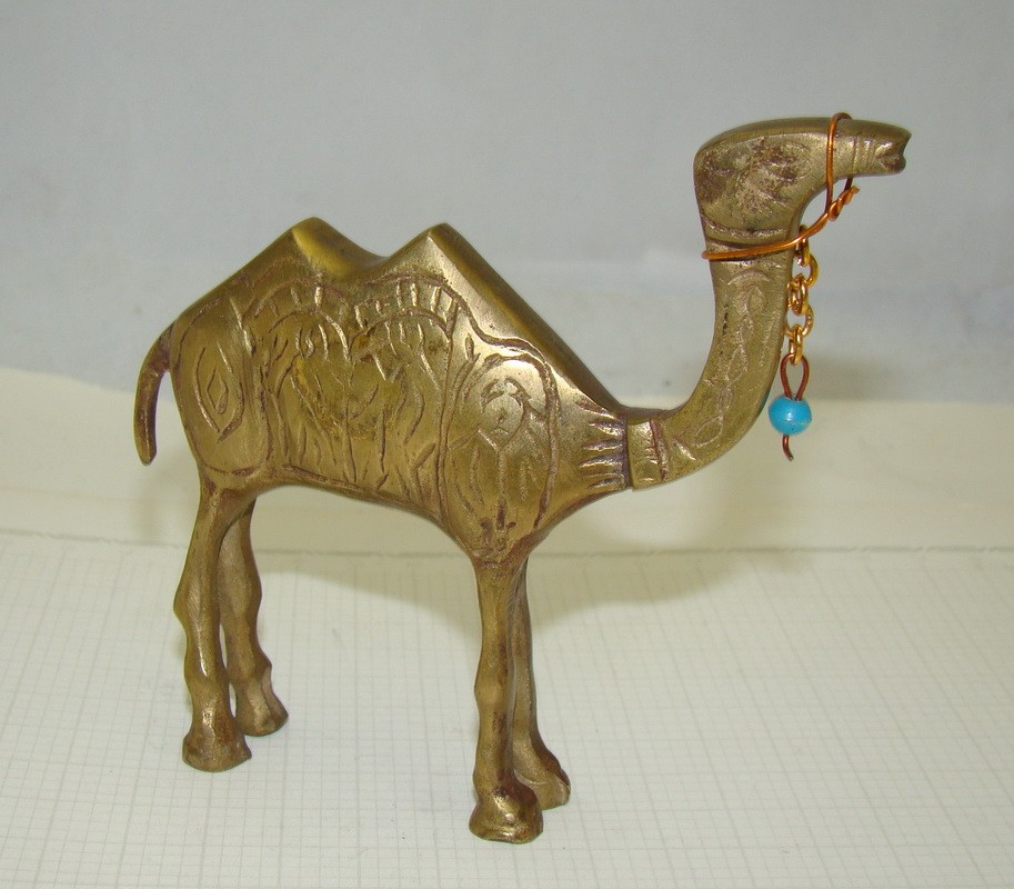 Фигурка литая Верблюд (Y177)