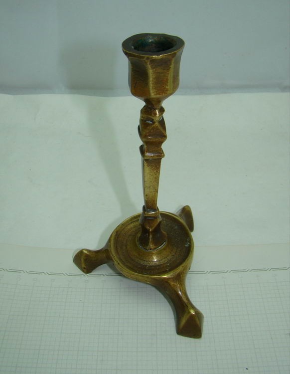 Подсвечник маленький старинный (U875)