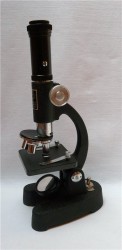 Микроскоп (J611)