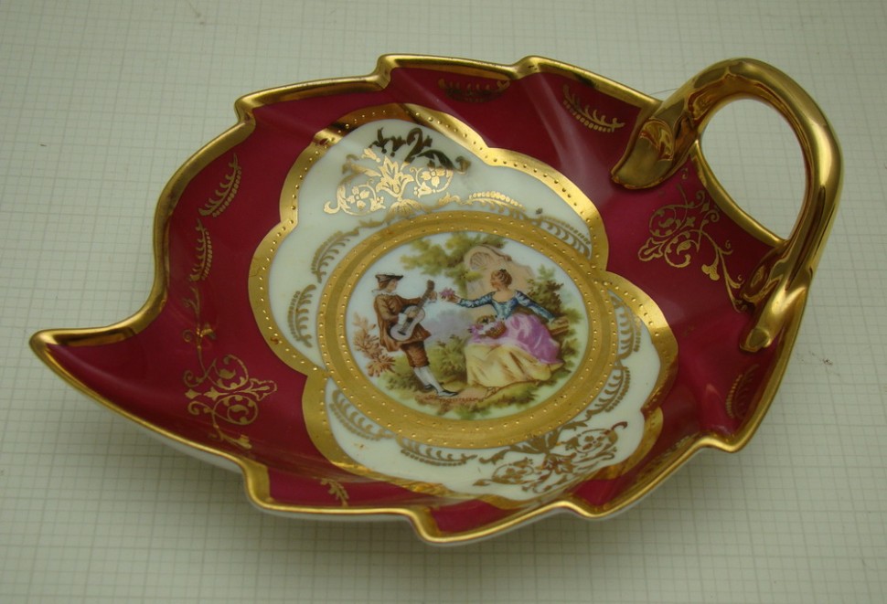 DW лоточек орешница фарфоровая винтажная (M638)