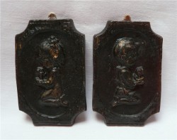 Таблички барельефы на туалет (J382)