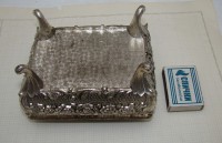 Шкатулка винтажная на ножках Розы (M737)