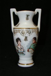 Вазочка "Наполеон и Жозефина" (U118)