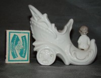 Фигурка вазочка фарфоровая старинная (M548)